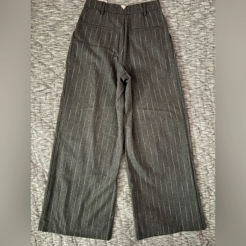 LeAL.X High Rise Wide Leg Gray Stripped Trousers Sz 8 NWT | High Rise Trousers- - Picture 7 of 9